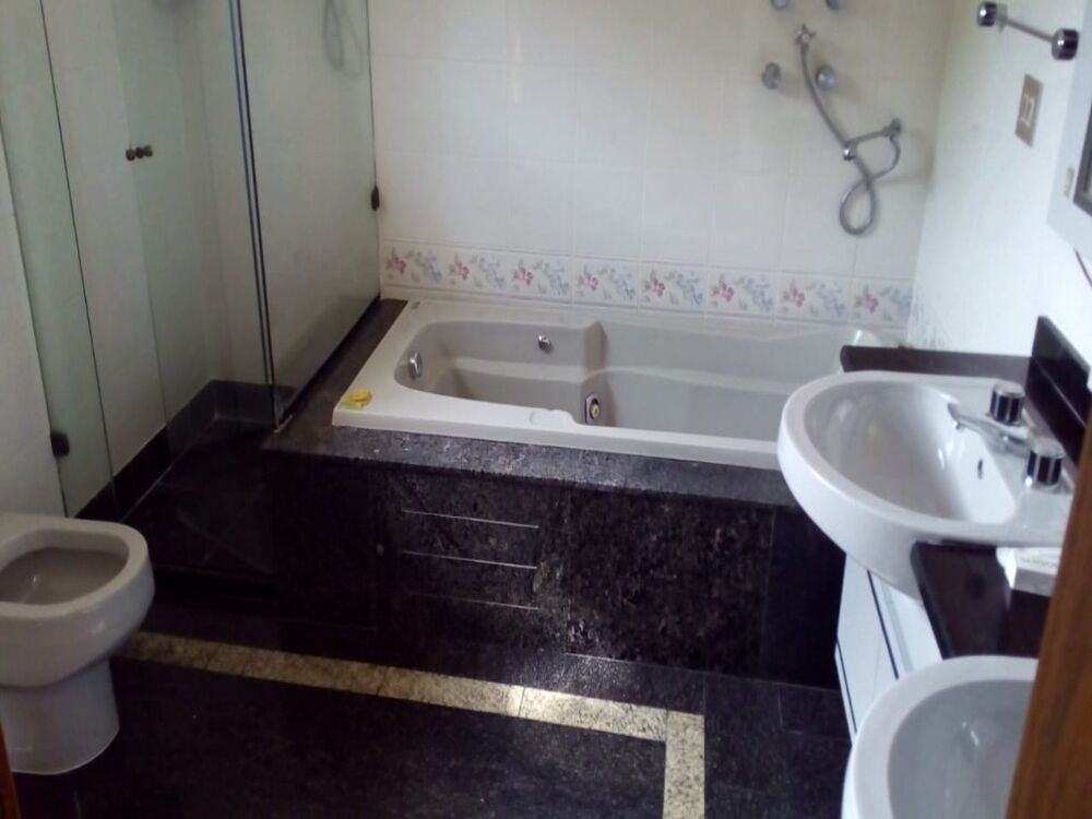 Sobrado, 6 quartos, 500 m² - Foto 1