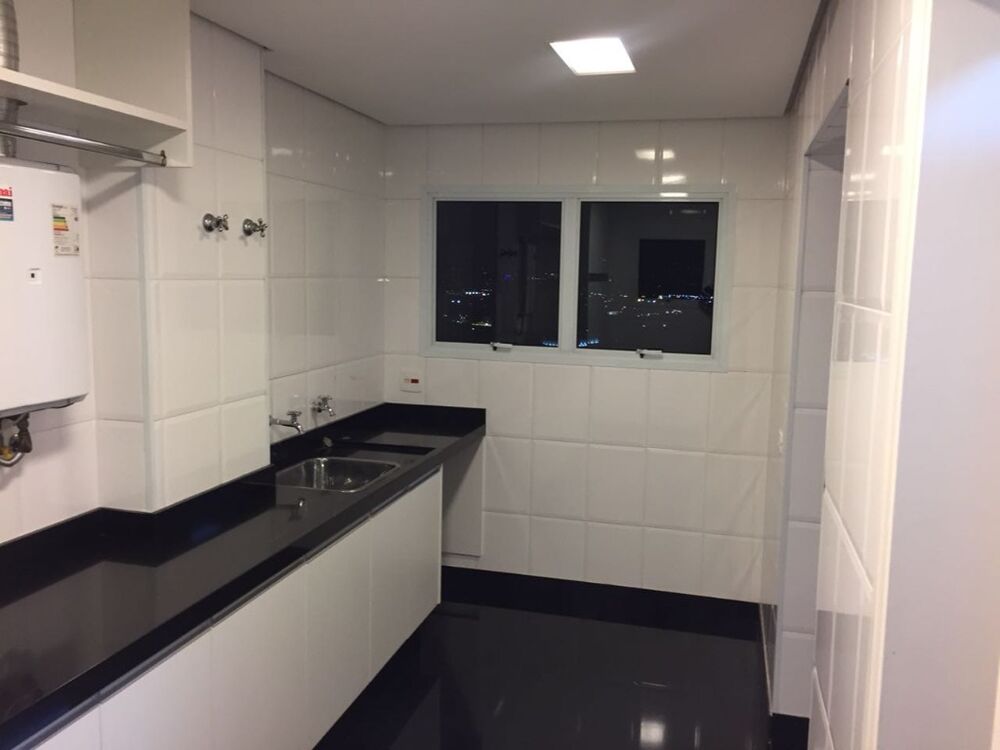 Apartamento, 4 quartos, 205 m² - Foto 1