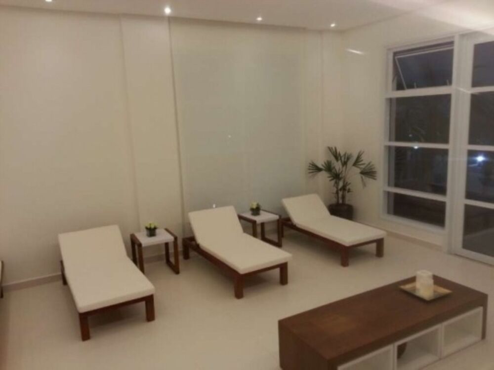 Apartamento à venda com 4 quartos, 198m² - Foto 2