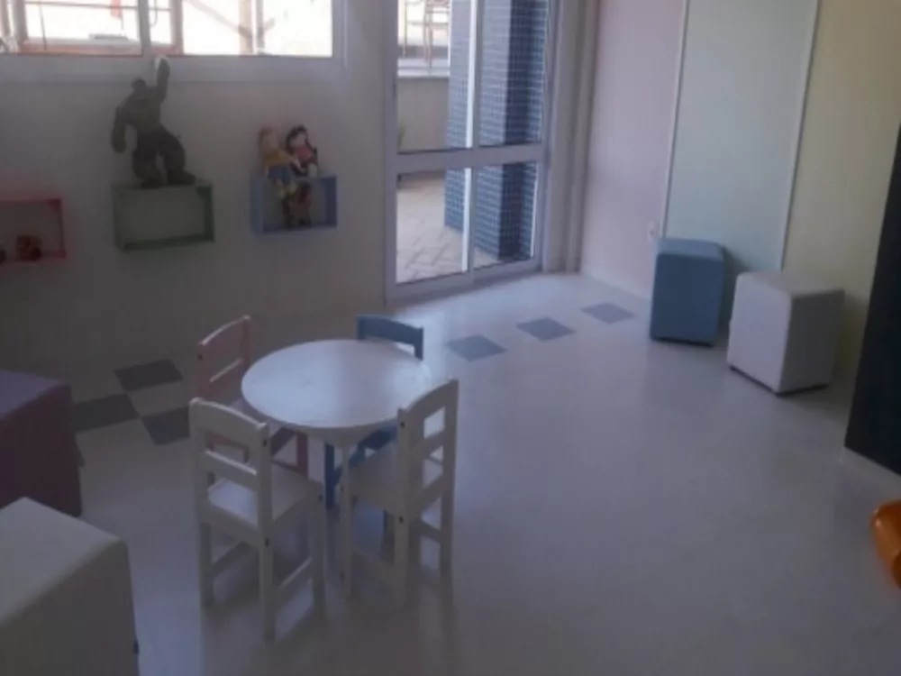 Apartamento à venda com 3 quartos, 153m² - Foto 9