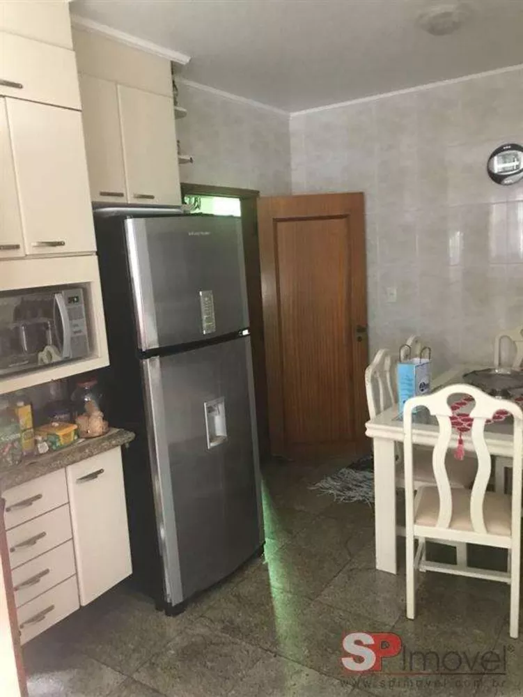 Casa à venda com 4 quartos, 376m² - Foto 7