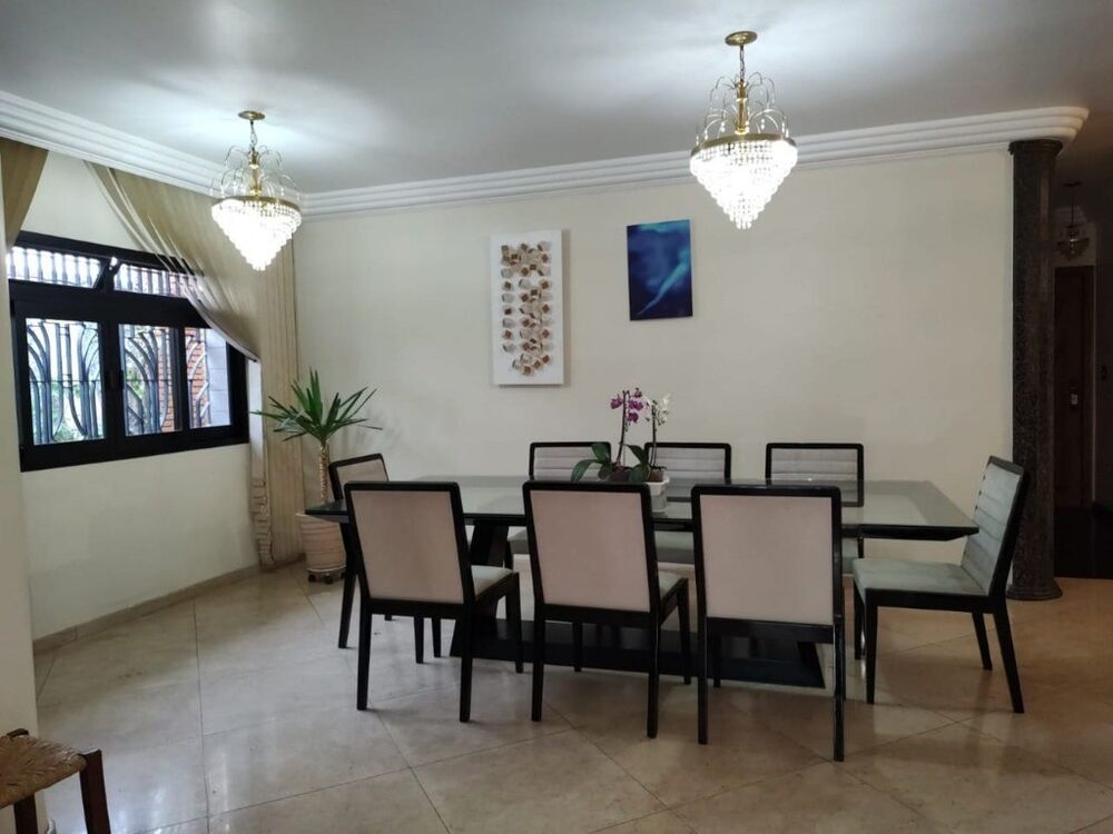 Casa, 5 quartos, 450 m² - Foto 1