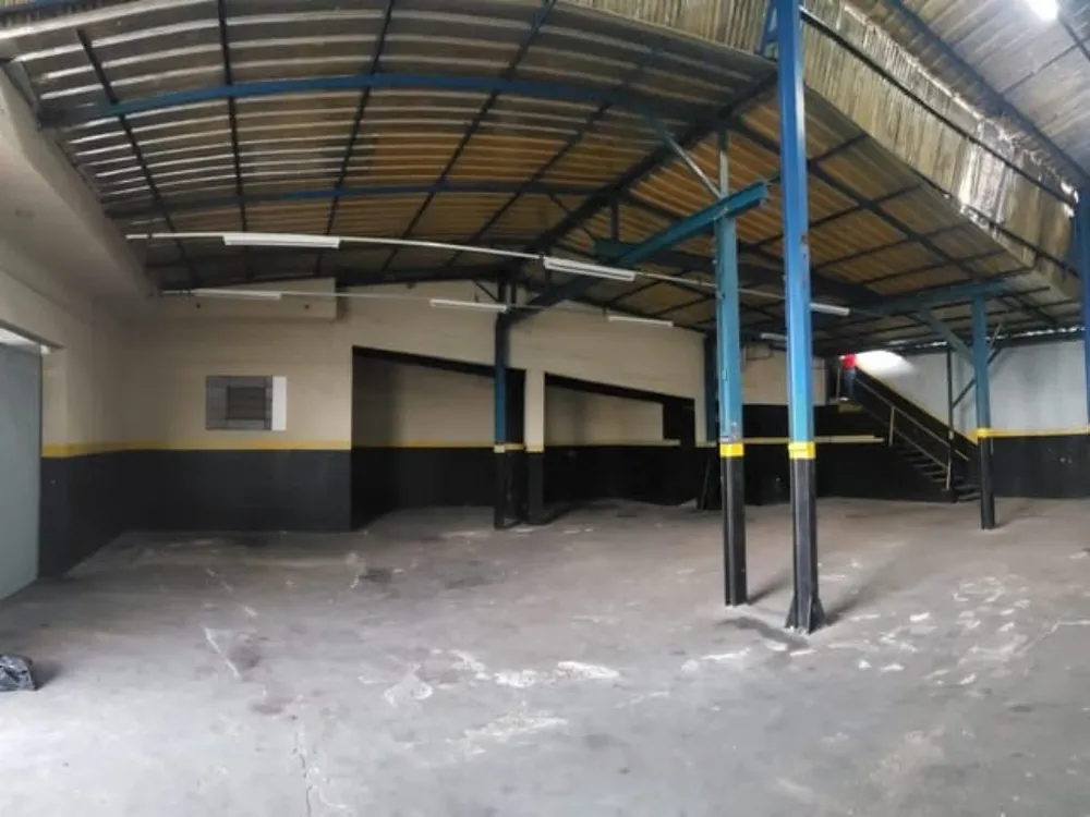 Depósito-Galpão, 950 m² - Foto 1
