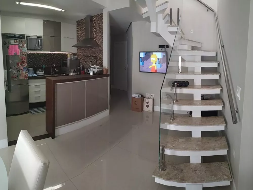 Cobertura à venda com 2 quartos, 160m² - Foto 1