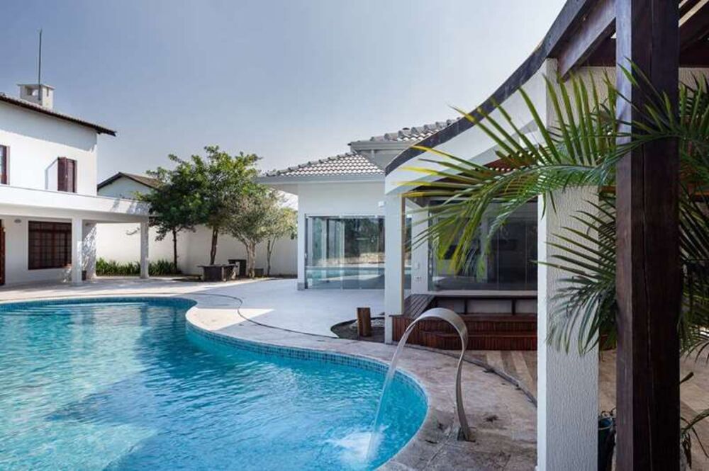 Casa de Condomínio à venda com 5 quartos, 874m² - Foto 1
