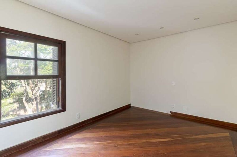 Casa de Condomínio à venda com 5 quartos, 874m² - Foto 4