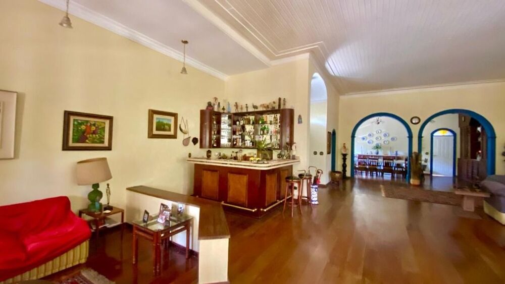 Casa, 7 quartos, 950 m² - Foto 1