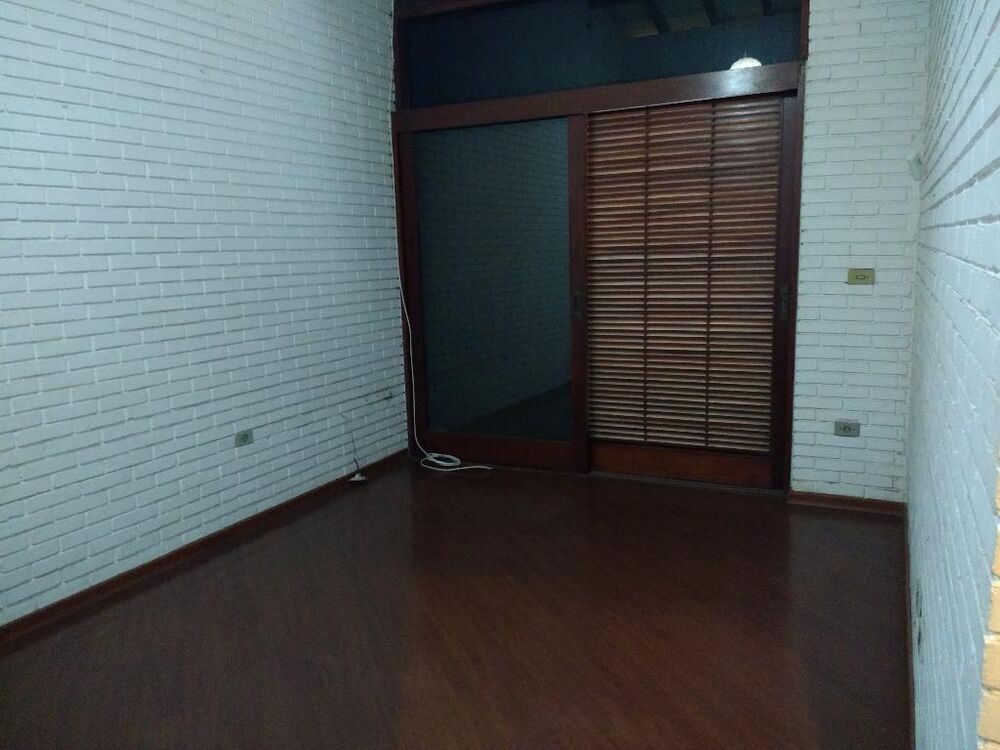 Casa, 3 quartos, 340 m² - Foto 1