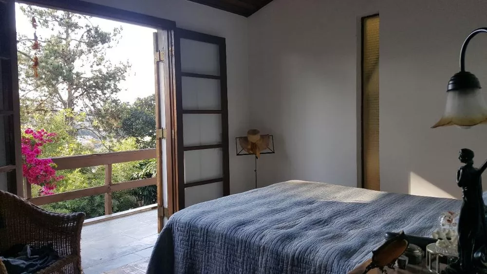 Casa à venda com 4 quartos, 450m² - Foto 12