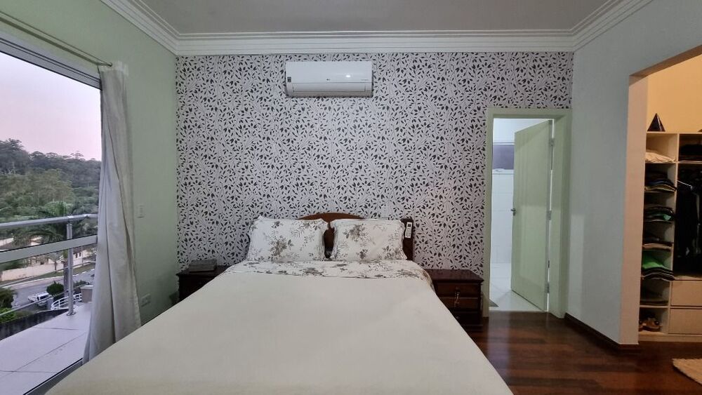 Casa de Condomínio à venda com 3 quartos, 330m² - Foto 5