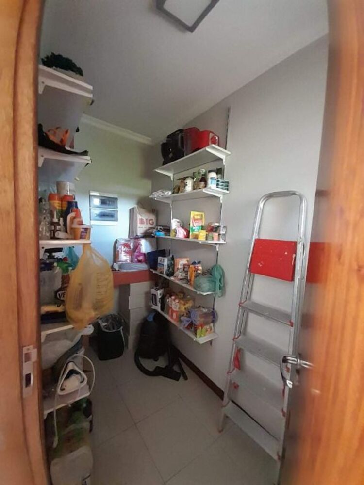 Casa de Condomínio à venda com 3 quartos, 219m² - Foto 7