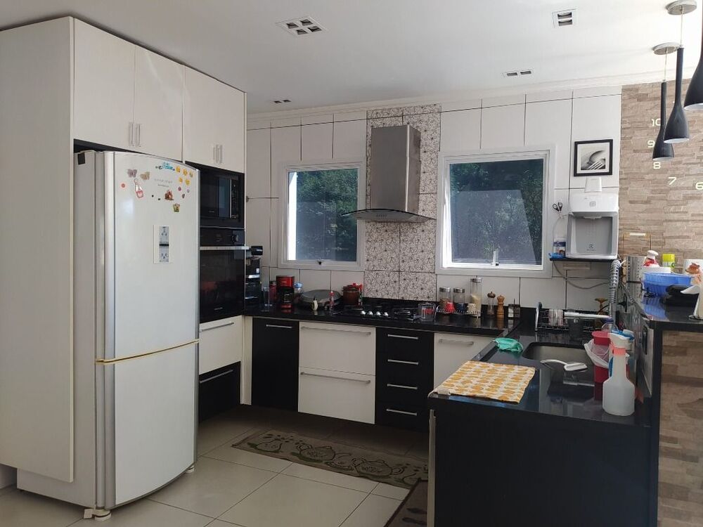 Casa de Condomínio à venda e aluguel com 3 quartos, 308m² - Foto 2