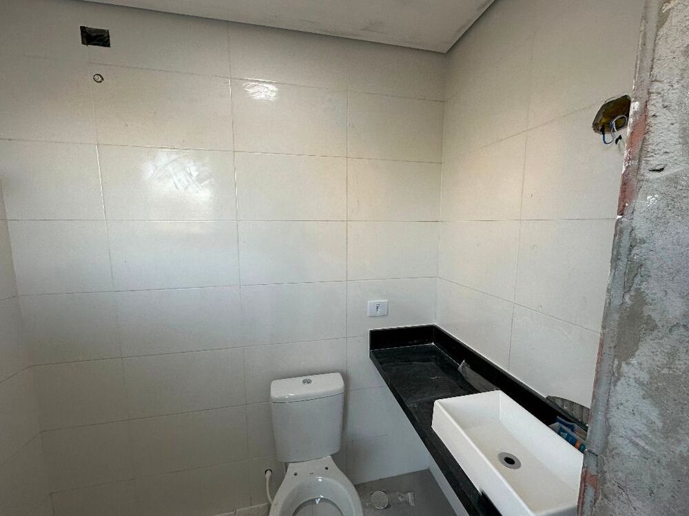 Casa de Condomínio à venda com 3 quartos, 180m² - Foto 2