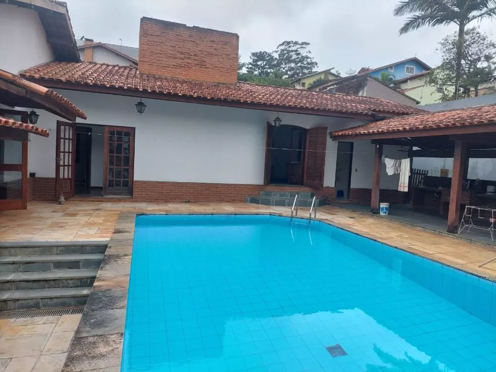 Casa à venda e aluguel com 4 quartos, 318m² - Foto 5