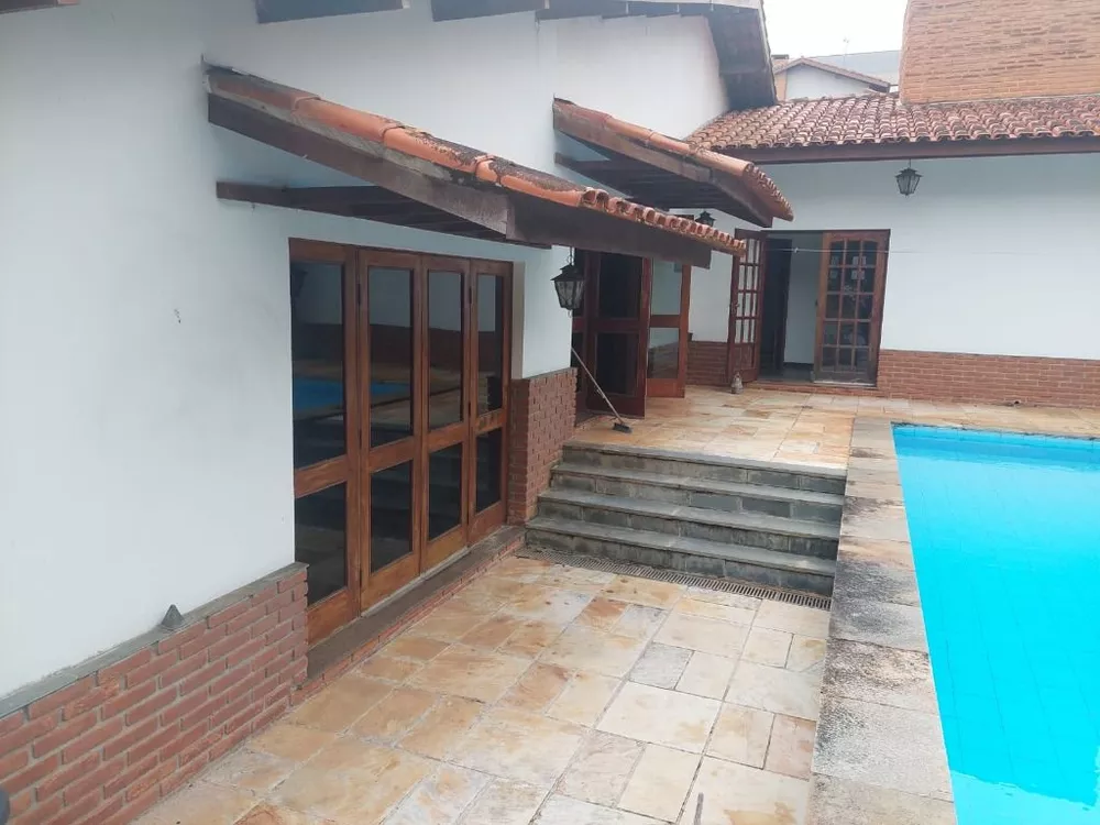 Casa à venda e aluguel com 4 quartos, 318m² - Foto 7