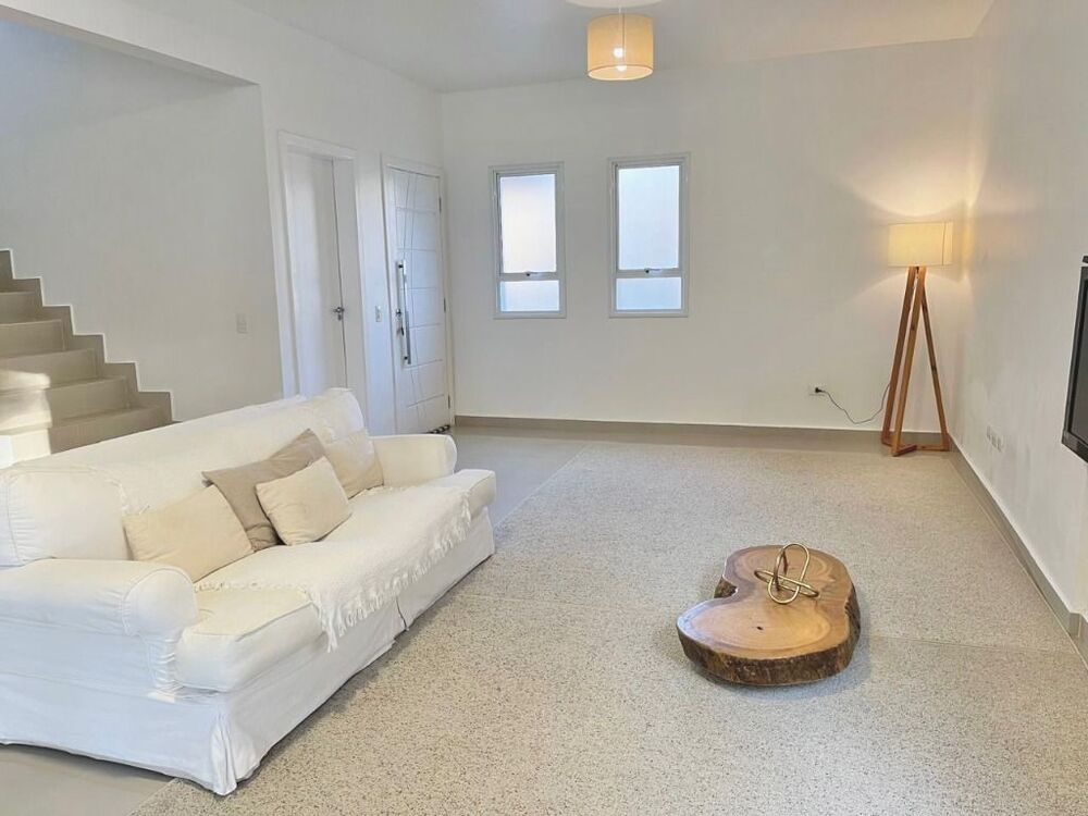 Casa de Condomínio à venda com 3 quartos, 220m² - Foto 2