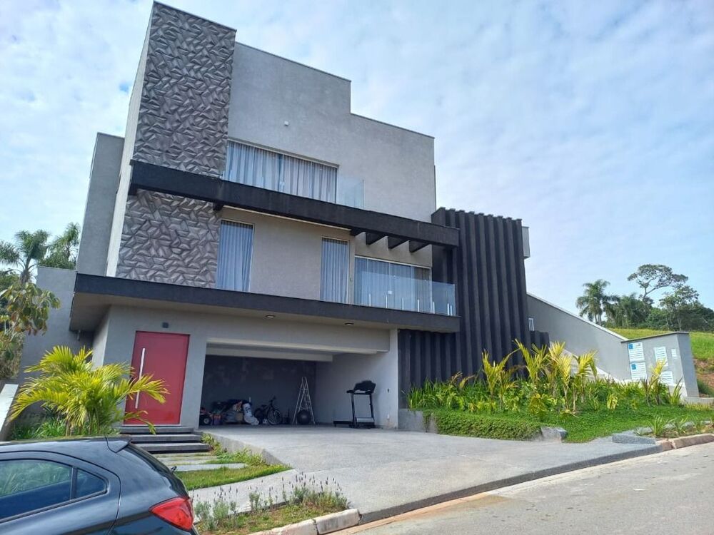 Casa de Condomínio à venda com 4 quartos, 326m² - Foto 1