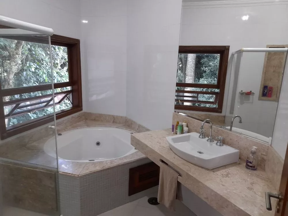 Casa de Condomínio à venda com 3 quartos, 361m² - Foto 16