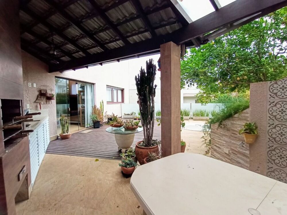 Casa de Condomínio à venda com 3 quartos, 330m² - Foto 29