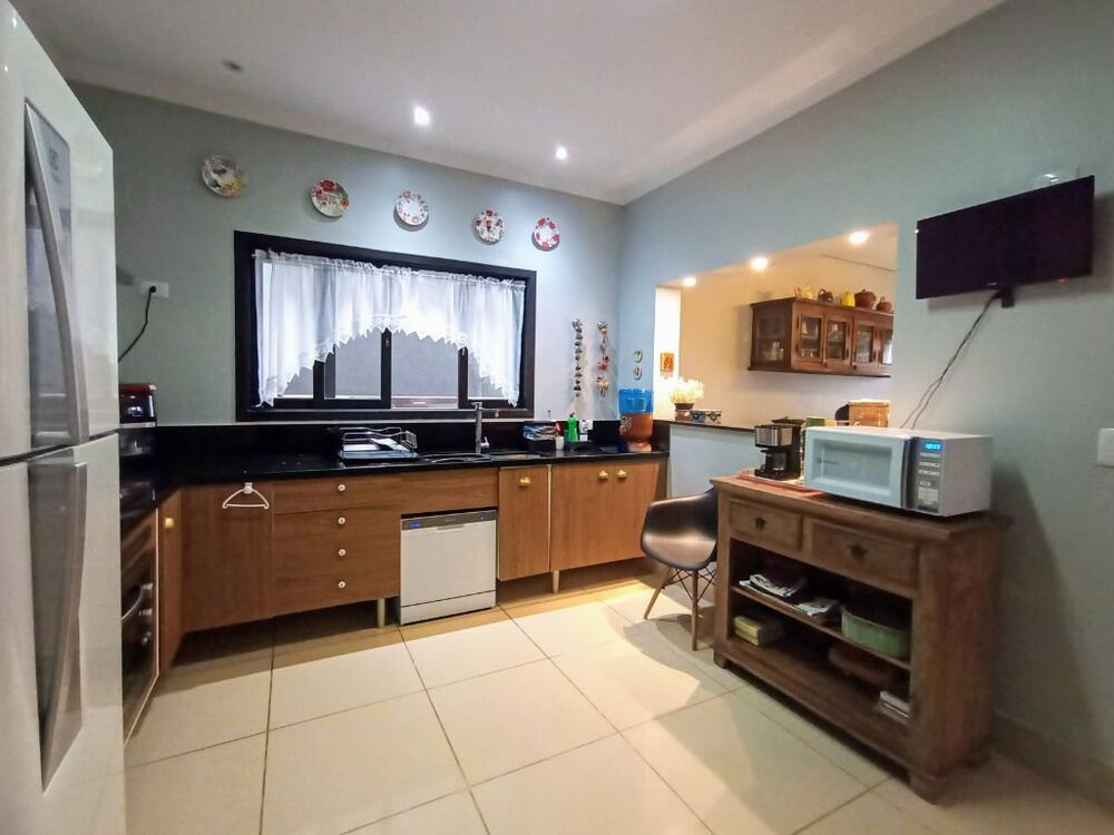 Casa de Condomínio à venda com 3 quartos, 330m² - Foto 15