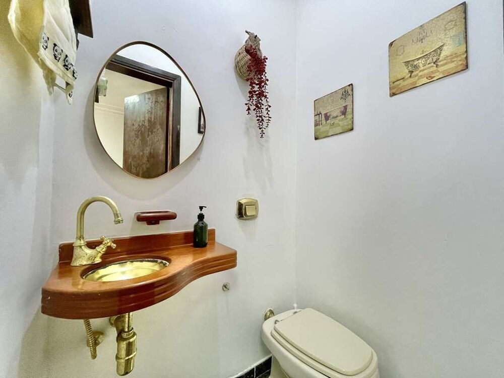 Casa de Condomínio à venda com 3 quartos, 300m² - Foto 3