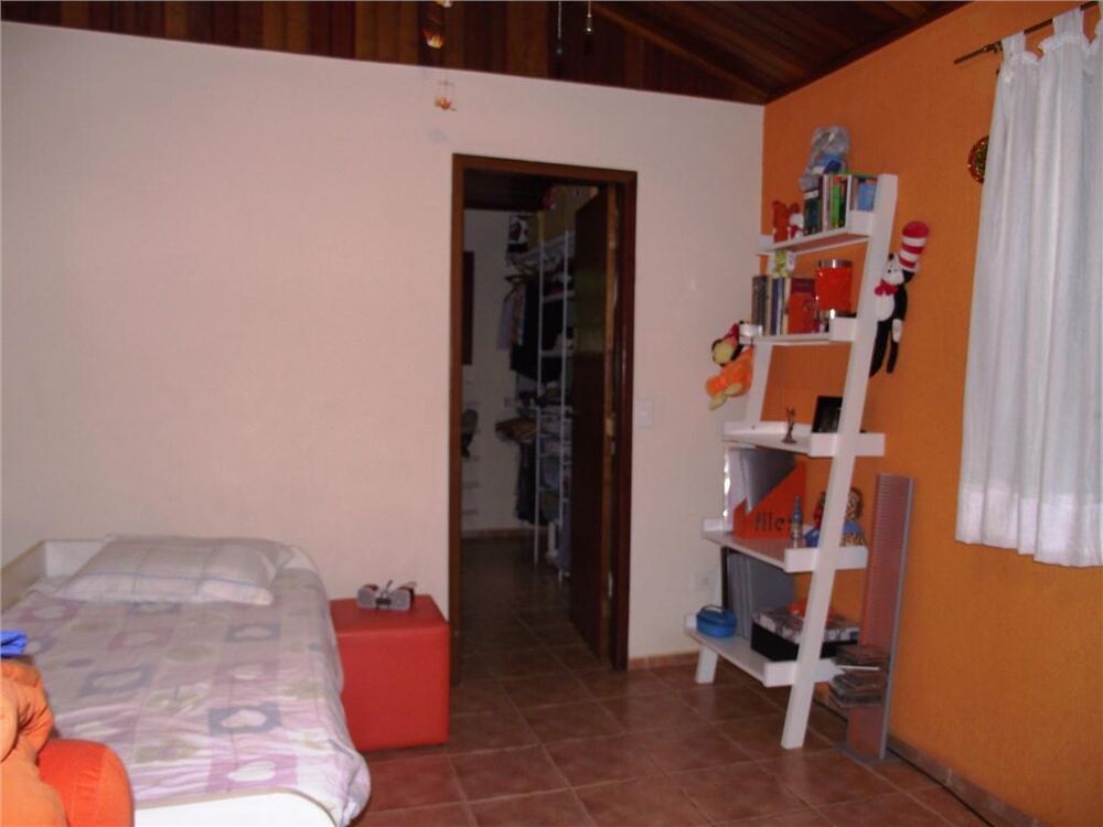 Casa de Condomínio à venda com 4 quartos, 400m² - Foto 16