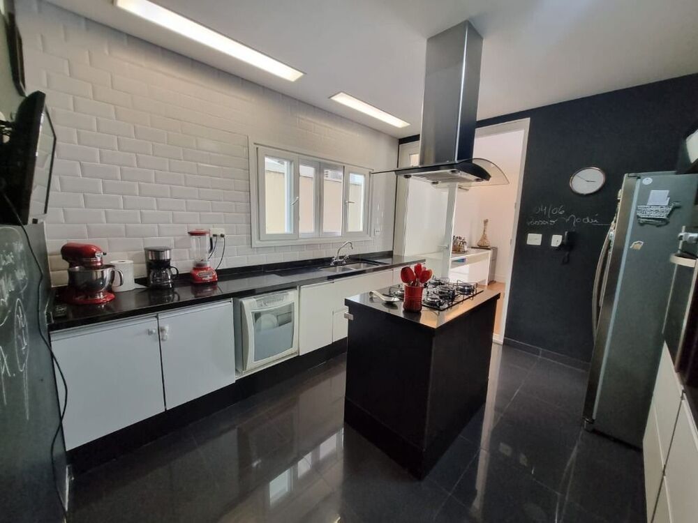 Casa de Condomínio à venda com 3 quartos, 294m² - Foto 3