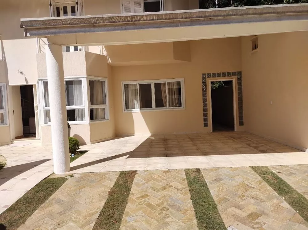 Casa de Condomínio à venda com 4 quartos, 291m² - Foto 3