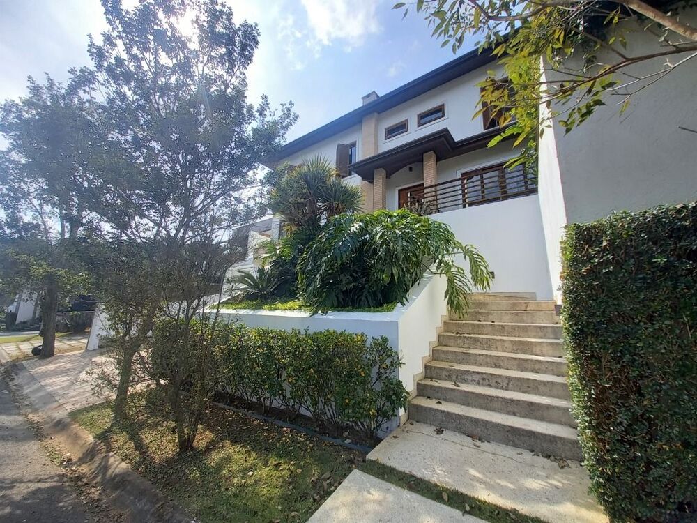 Casa de Condomínio à venda com 4 quartos, 354m² - Foto 2