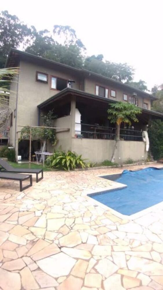 Casa de Condomínio à venda com 3 quartos, 180m² - Foto 1