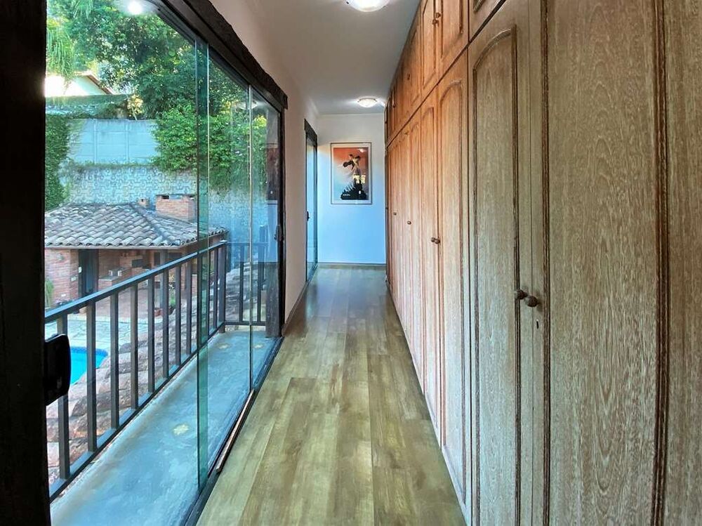 Casa de Condomínio à venda com 3 quartos, 553m² - Foto 3