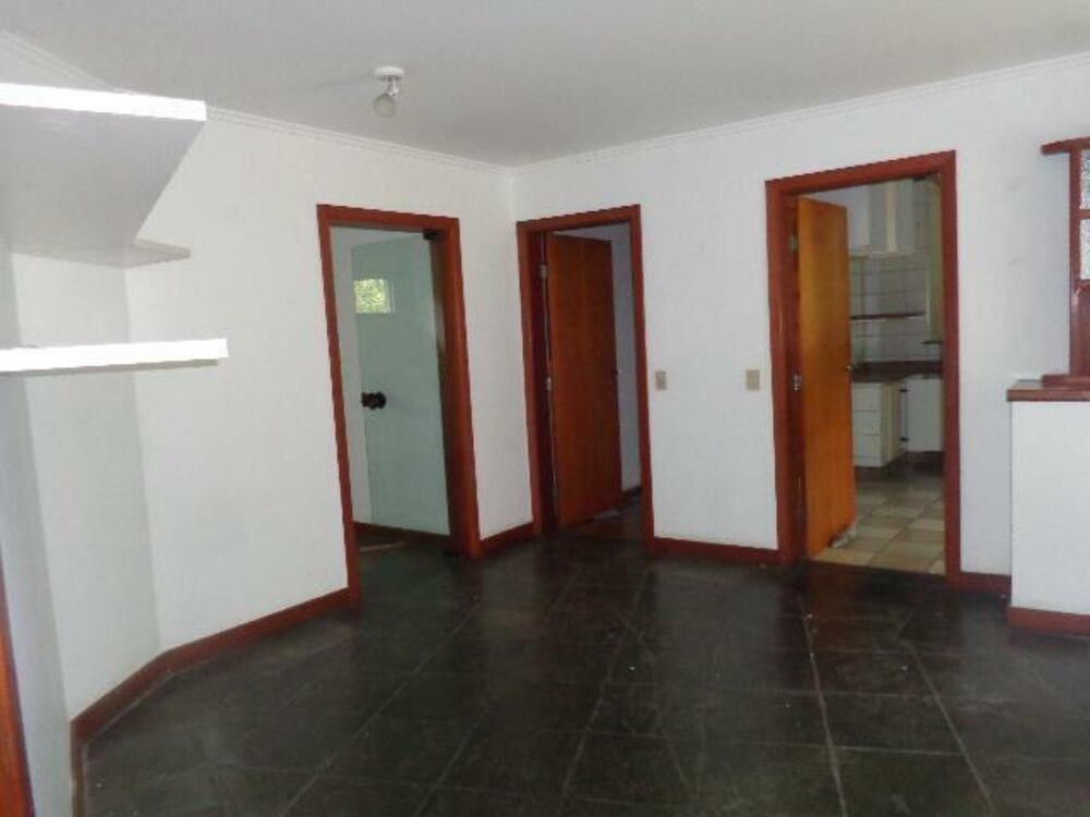 Casa de Condomínio à venda com 3 quartos, 434m² - Foto 1