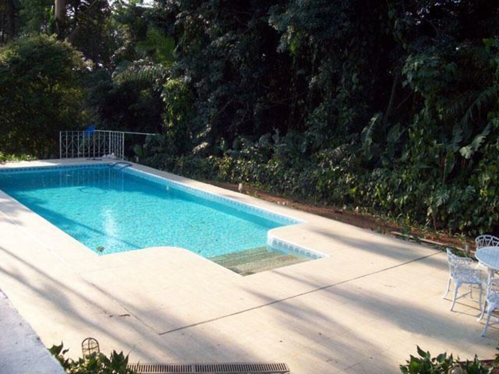Casa à venda com 4 quartos, 580m² - Foto 2