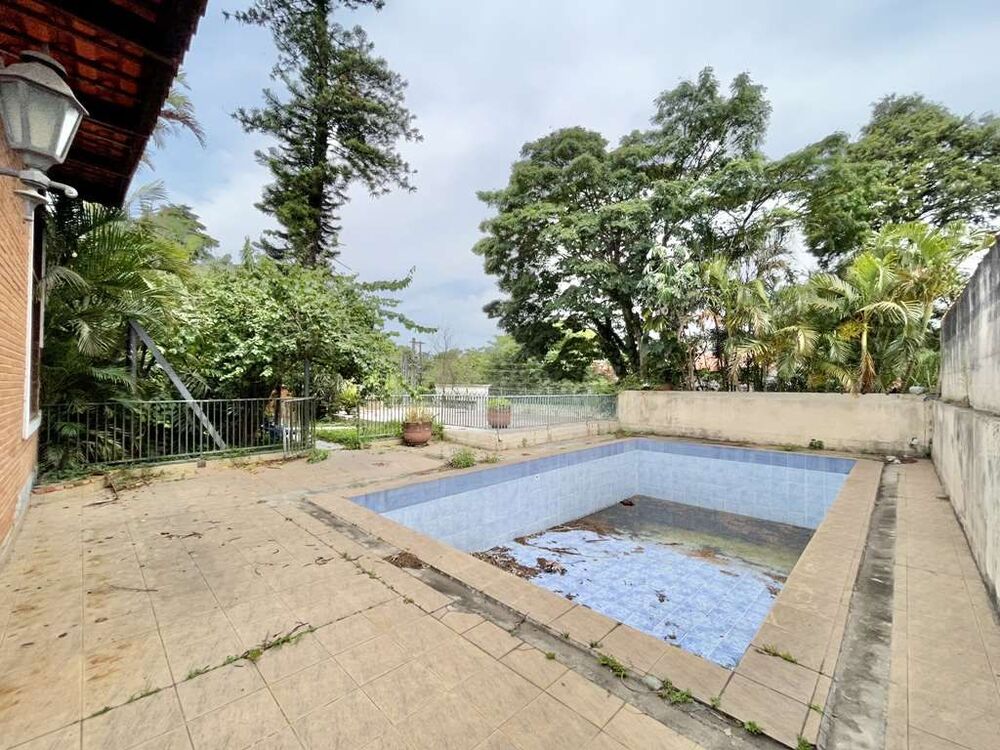 Casa de Condomínio à venda com 4 quartos, 353m² - Foto 9