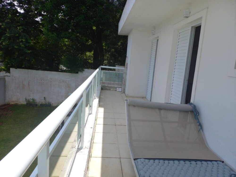 Casa de Condomínio à venda com 4 quartos, 255m² - Foto 3
