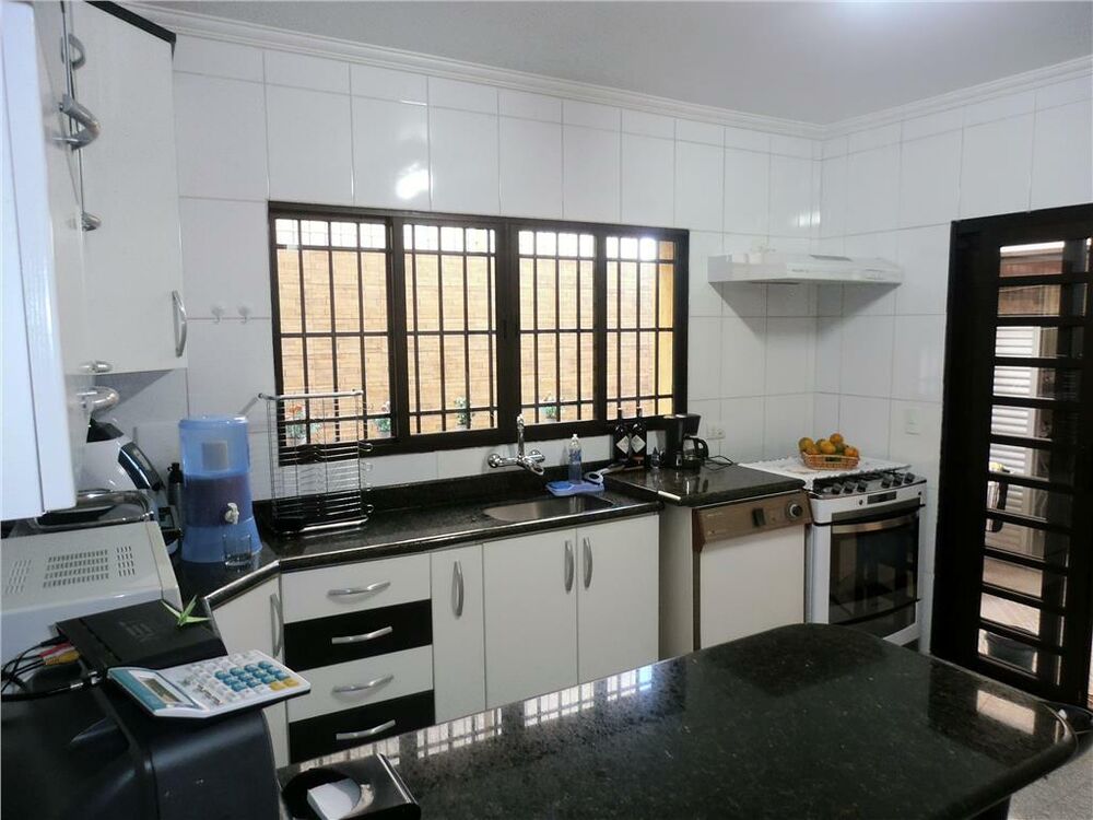 Casa, 3 quartos, 245 m² - Foto 19