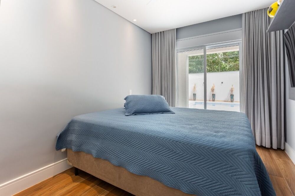 Casa de Condomínio à venda com 3 quartos, 290m² - Foto 3