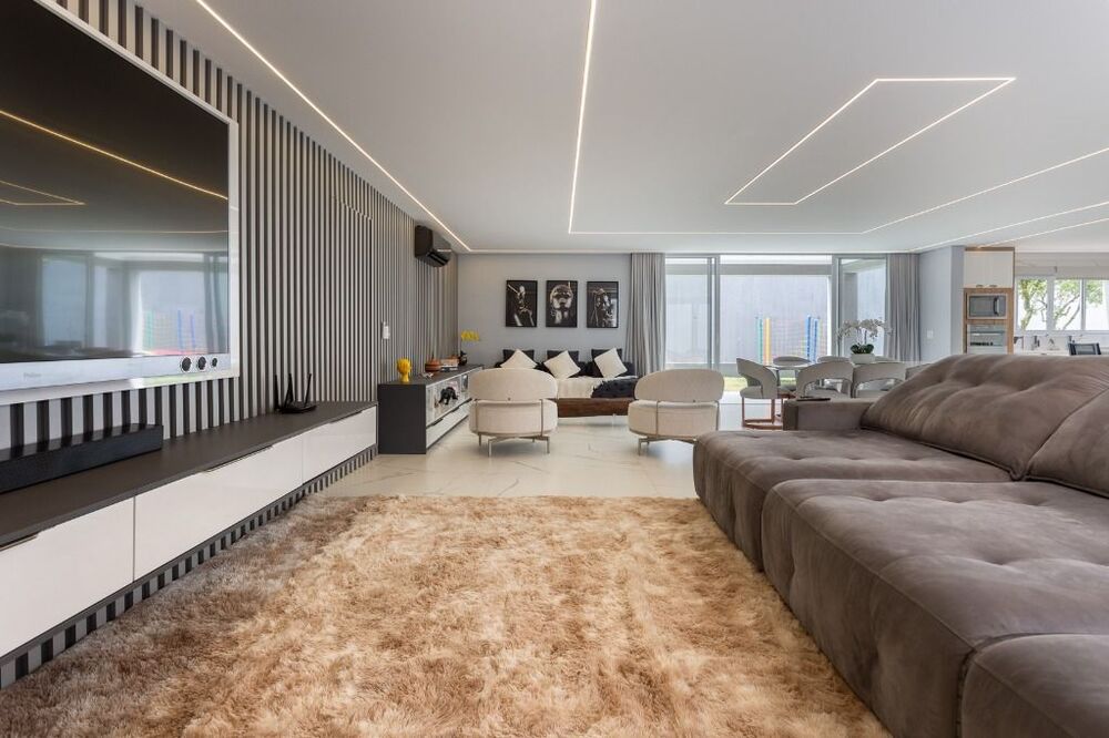 Casa de Condomínio à venda com 3 quartos, 290m² - Foto 1