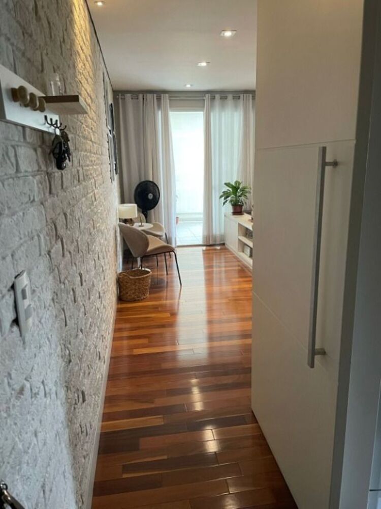 Apartamento à venda com 3 quartos, 95m² - Foto 1