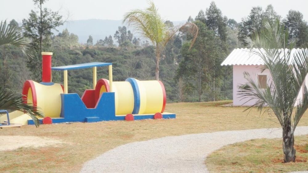 Loteamento e Condomínio, 150 m² - Foto 1