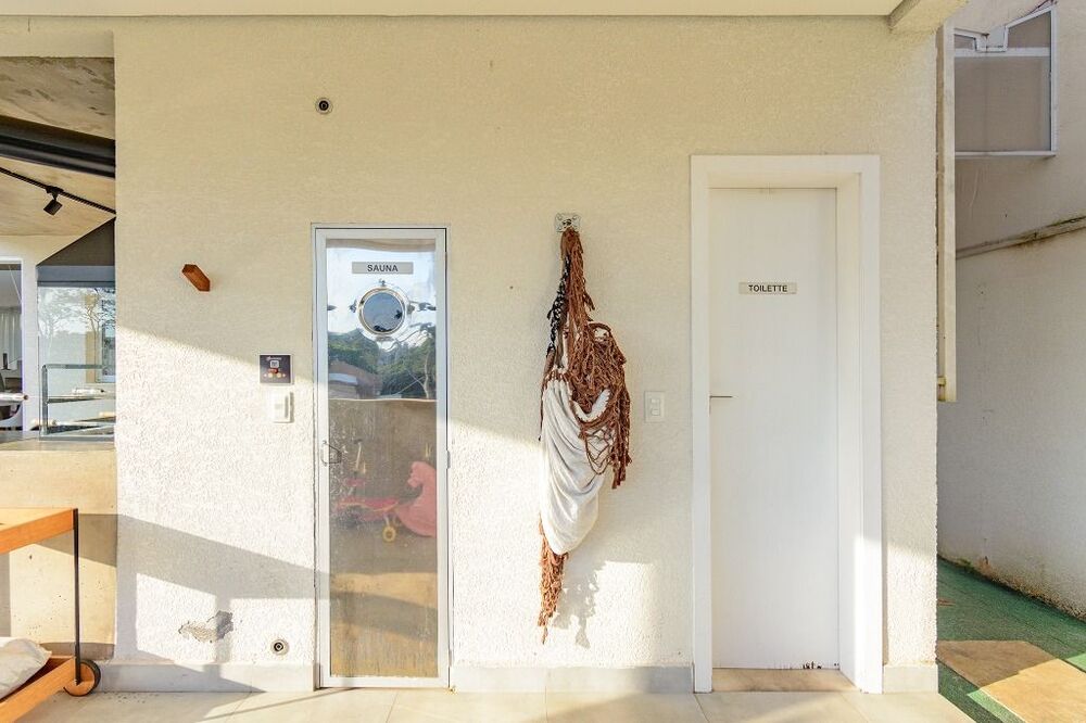 Casa de Condomínio à venda com 3 quartos, 327m² - Foto 4