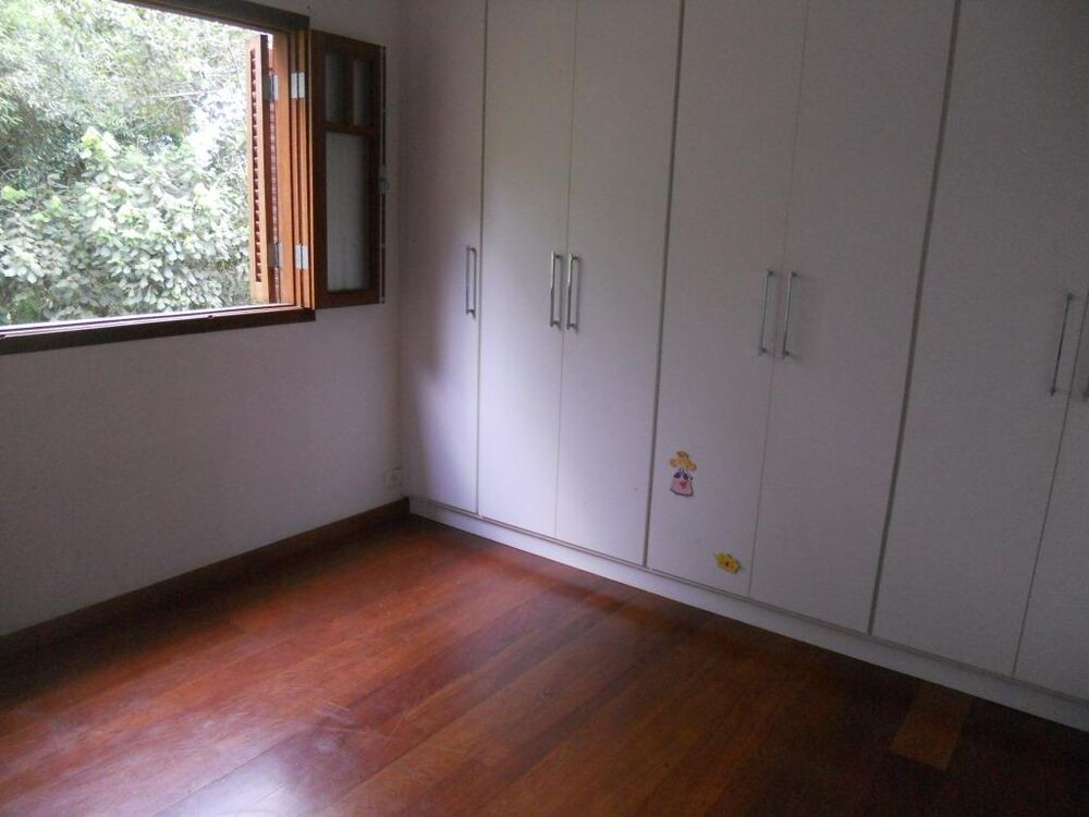Casa de Condomínio à venda com 3 quartos, 350m² - Foto 3