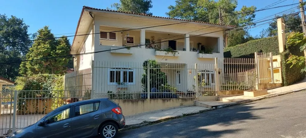 Casa de Condomínio à venda com 4 quartos, 590m² - Foto 1