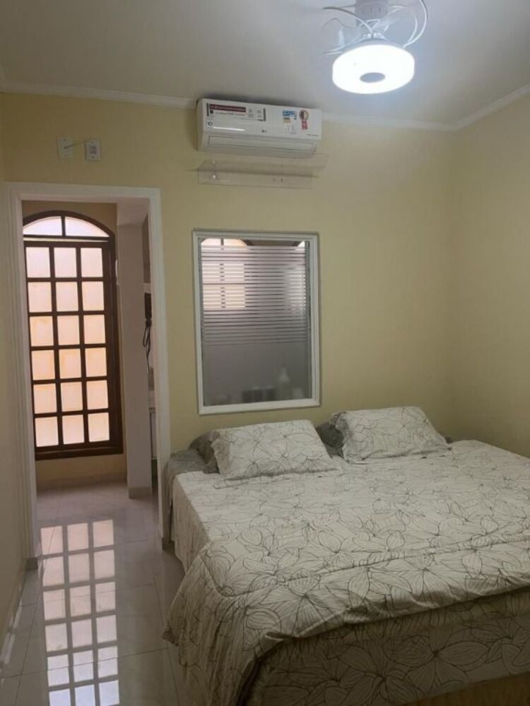 Casa de Condomínio à venda com 4 quartos, 480m² - Foto 1