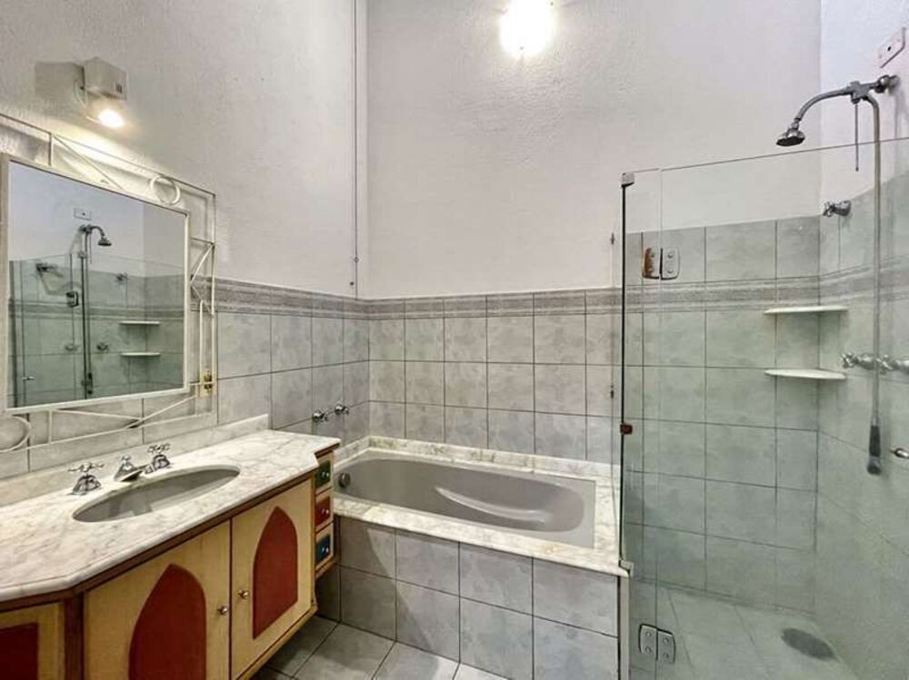 Casa de Condomínio à venda com 4 quartos, 586m² - Foto 5