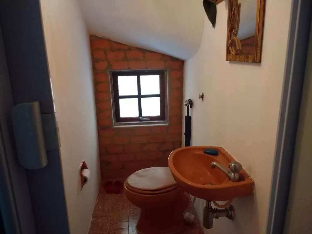 Casa à venda com 4 quartos, 200m² - Foto 4