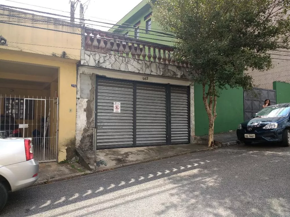 Casa à venda com 4 quartos, 200m² - Foto 1