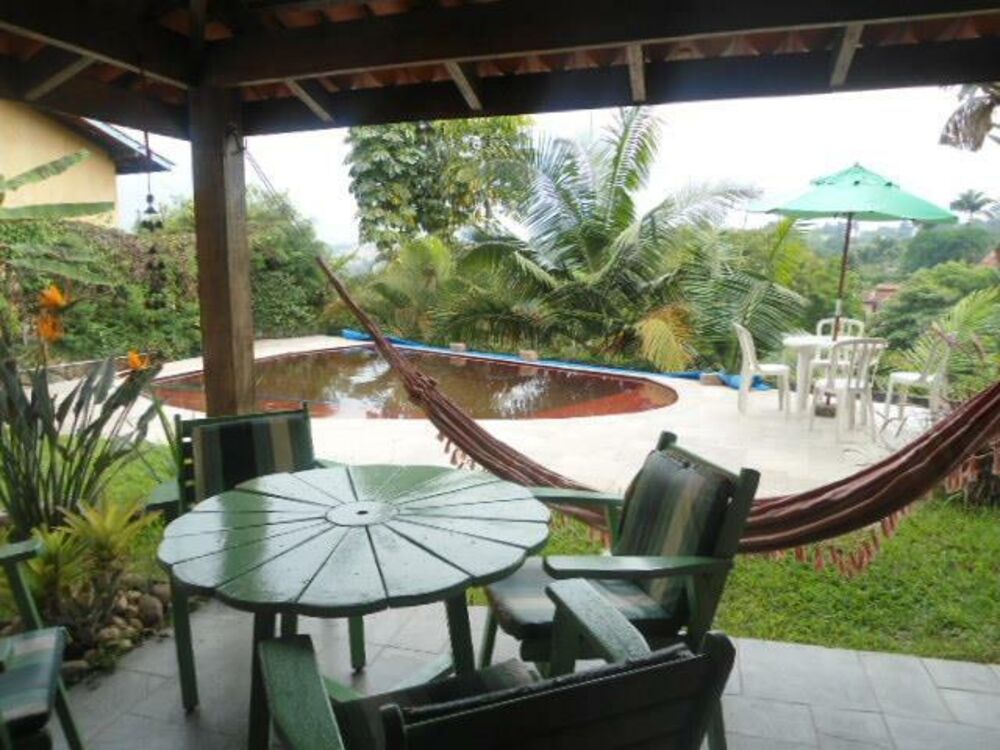 Casa de Condomínio à venda e aluguel com 3 quartos, 300m² - Foto 3