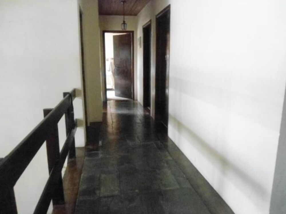 Casa de Condomínio à venda e aluguel com 3 quartos, 300m² - Foto 10