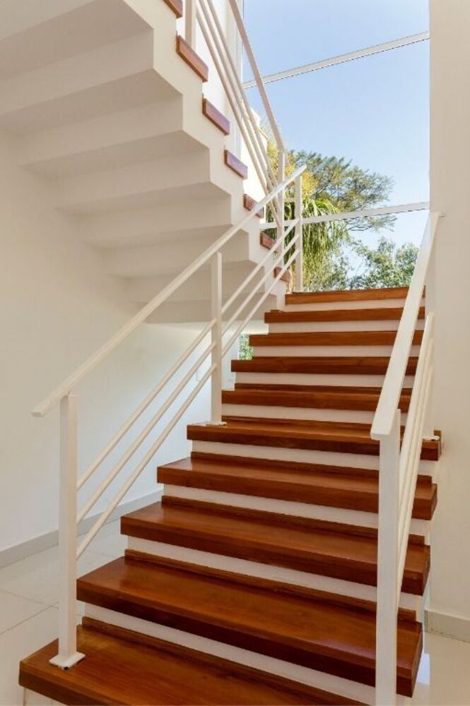 Casa de Condomínio à venda com 3 quartos, 306m² - Foto 2